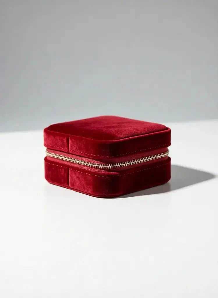 Petite boîte à bijoux rouge pour femme