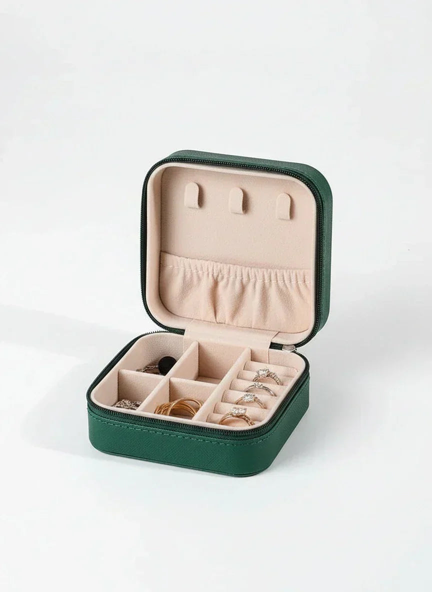 Petite boîte à bijoux en cuir – Élégance naturelle
