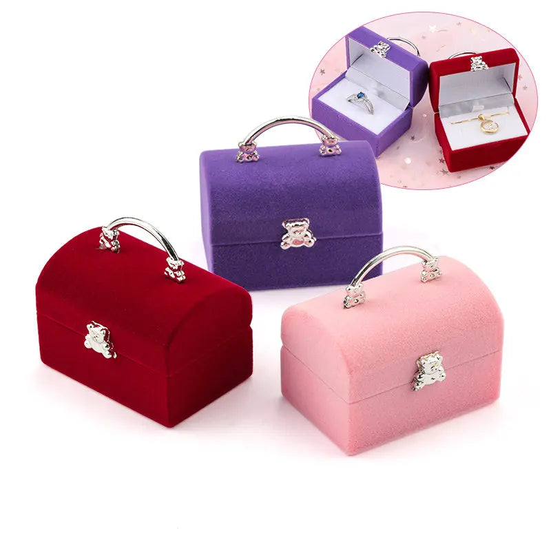 Écrin Ourson Velours Rouge – Bague ou Pendentif