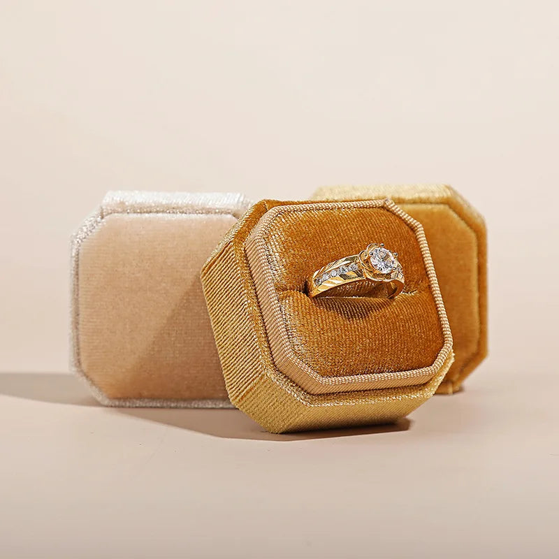 Écrin à Bague Octogonal Velours Noir – 1 Emplacement
