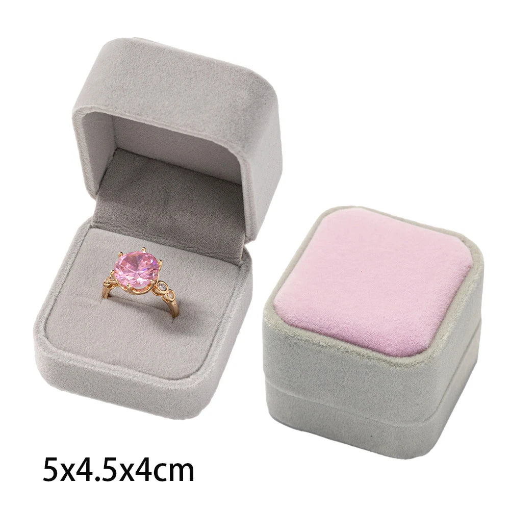 Écrin Carré Velours – Écrin Présentation Bague