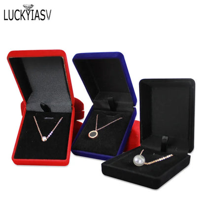 Écrin Nuptial Velours Noir – Collier