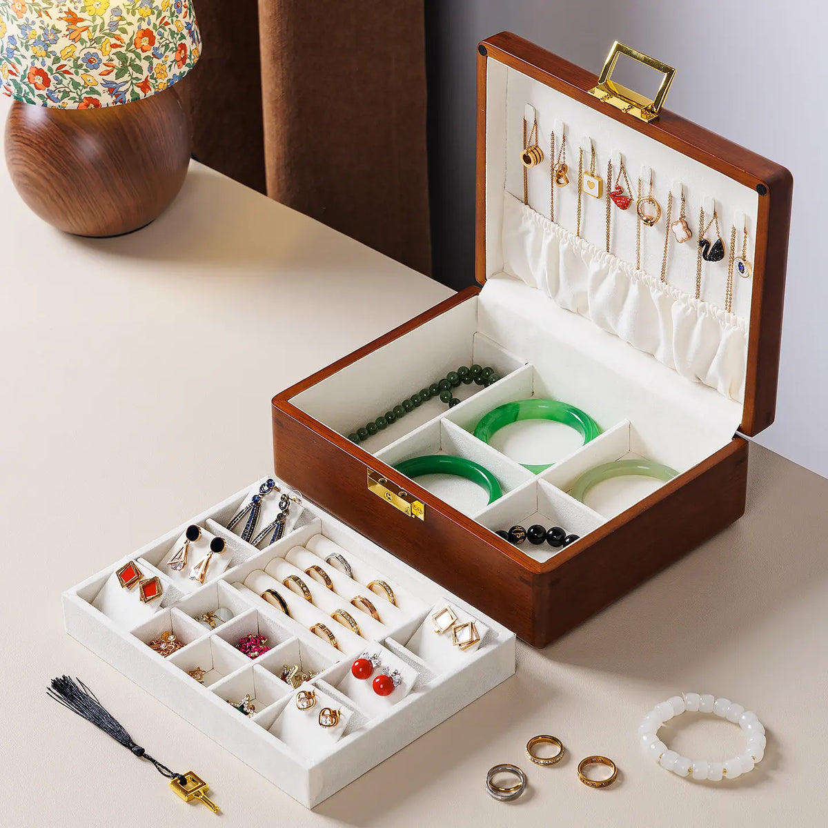 Boîte à Bijoux en Bois Massif Double Niveau avec Serrure