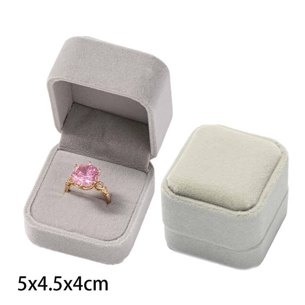Écrin Carré Velours – Écrin Présentation Bague