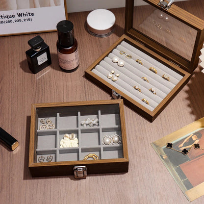 Boîte à bijoux en bois massif