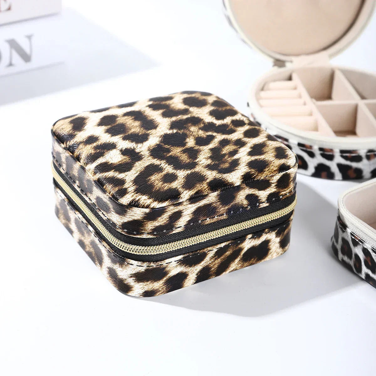 Boîte à bijoux léopard – Style audacieux et chic