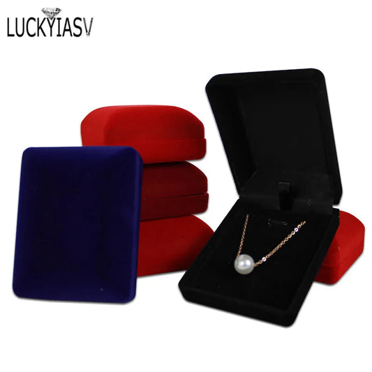 Écrin Nuptial Velours Noir – Collier