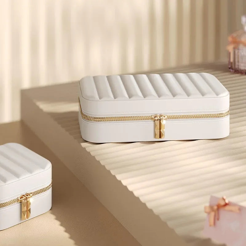 Grande boîte à bijoux rectangulaire blanche