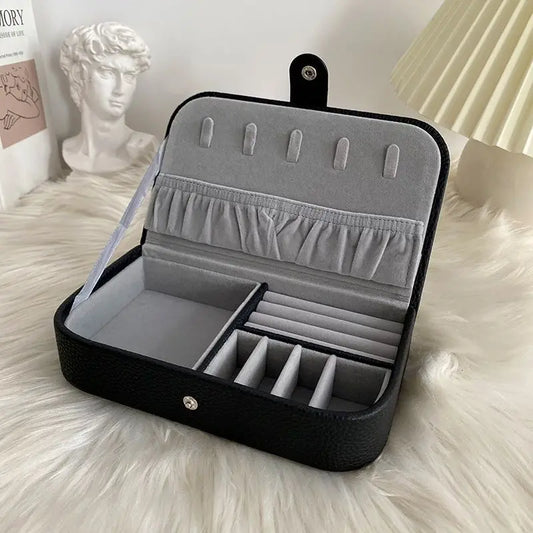 Boîte à Bijoux de Voyage Cuir Noir – Intérieur Chenille