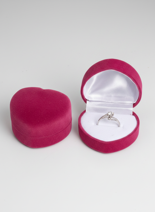 Écrin velours rose fuchsia coeur avec bague