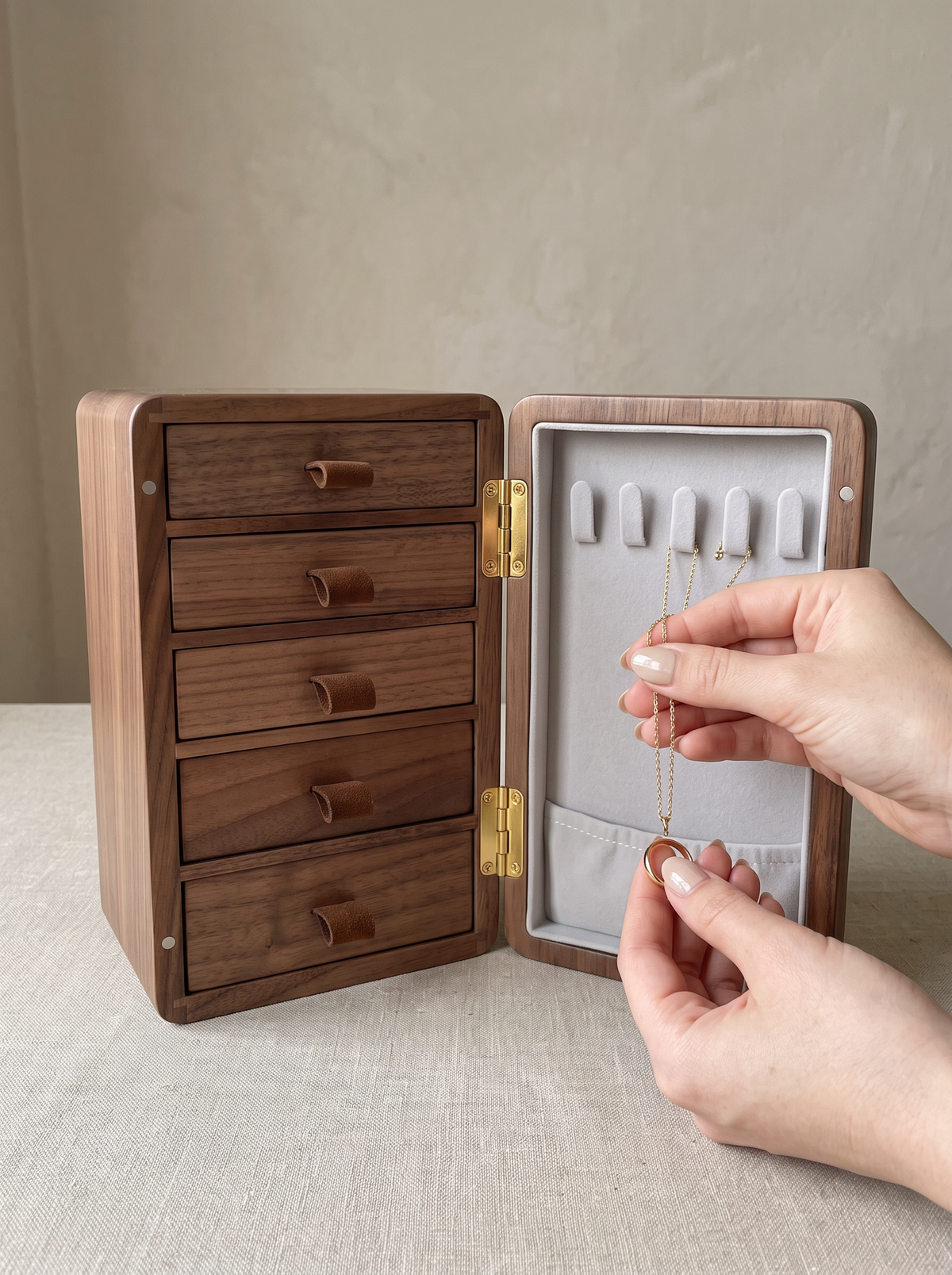 Boîte à bijoux moderne en bois